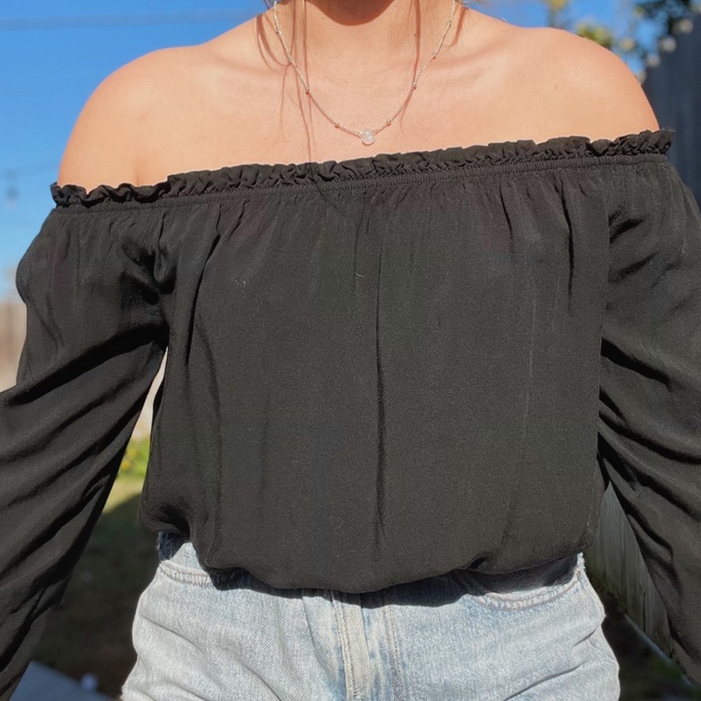 Brandy Melville Black off the shoulders top.